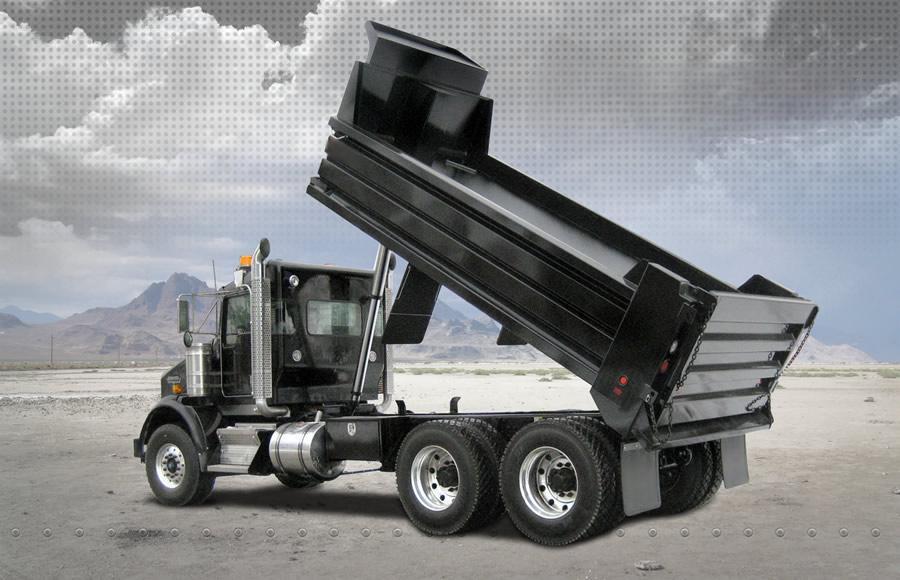 Which type of hydraulic cylinder is more efficient for dump trucks?